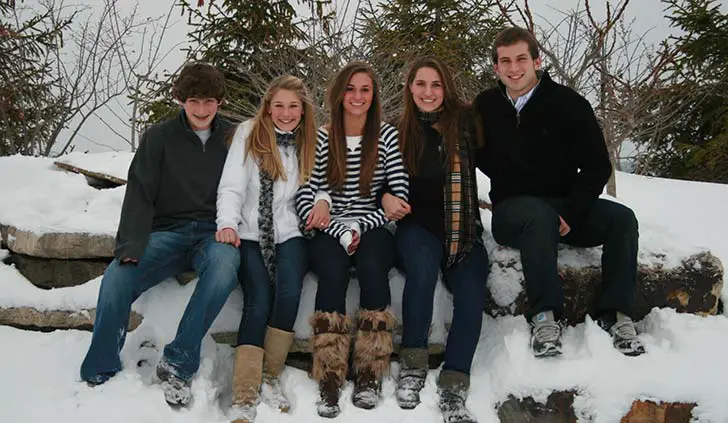 Rachael Kimack with her siblings, two brothers and two sisters