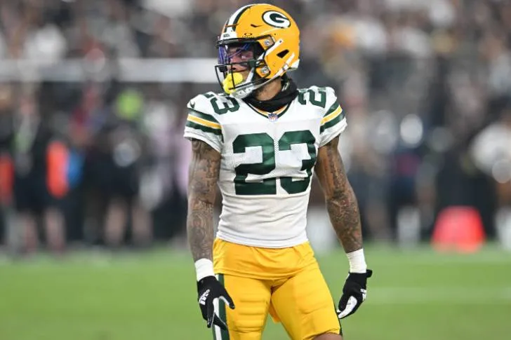 Jaire Alexander is not dating anyone and is focused on his career.