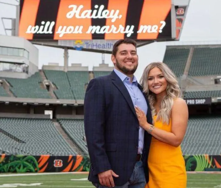 Randy Bullock proposed to his girlfriend at the Bengals stadium in Cincinnati 