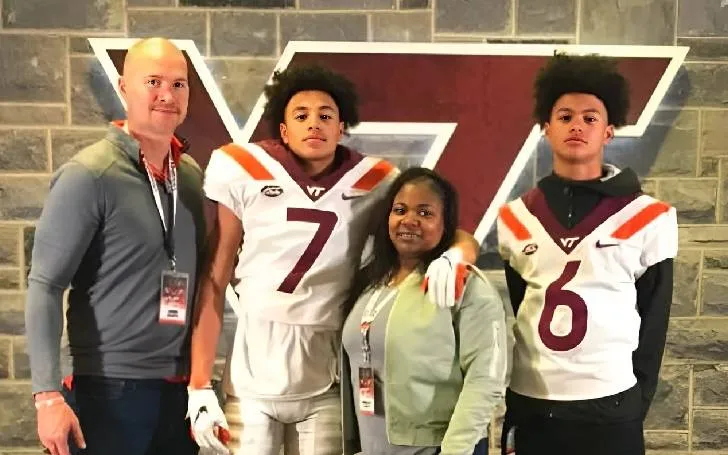 Jalin Hyatt with his father Jamie Hyatt, mother Enevelyn Hyatt and brother Devin Hyatt at a game