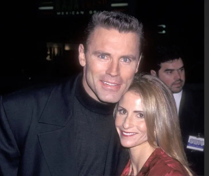 diane addonizio and her husband Howie Long on on January 7, 1998 at Mann National Theatre in Westwood, California